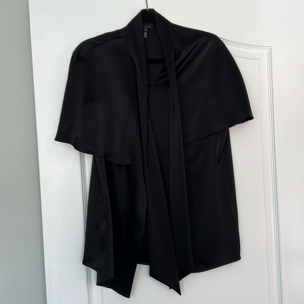 ESCADA top